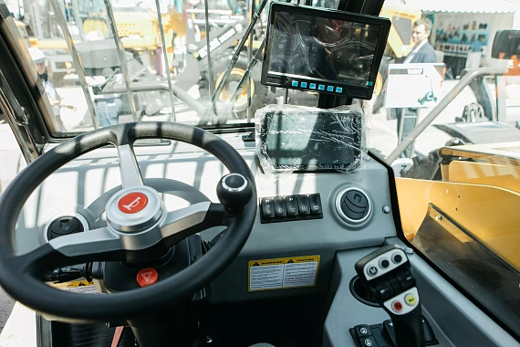 Телескопический погрузчик Knack Wesson T60270