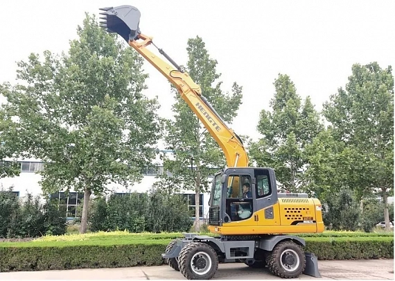 Экскаватор HENGTE HT145W0