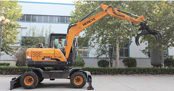Экскаватор HENGTE HT85W0