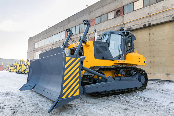 Бульдозер D140