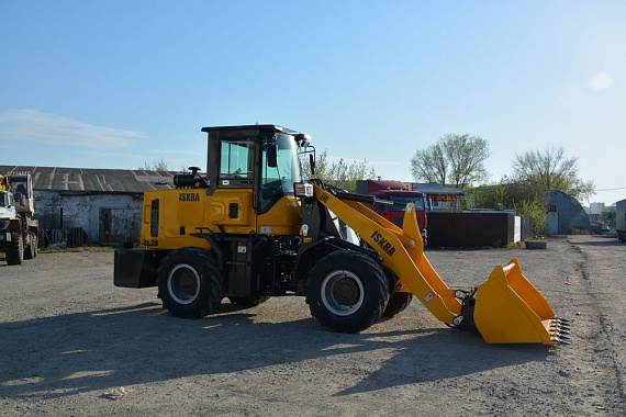 Фронтальный погрузчик ISKRA ZL280